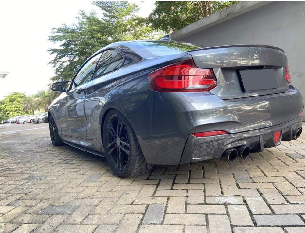 BMW F22 (2 Series) Carbon Diffuser w/LED Light